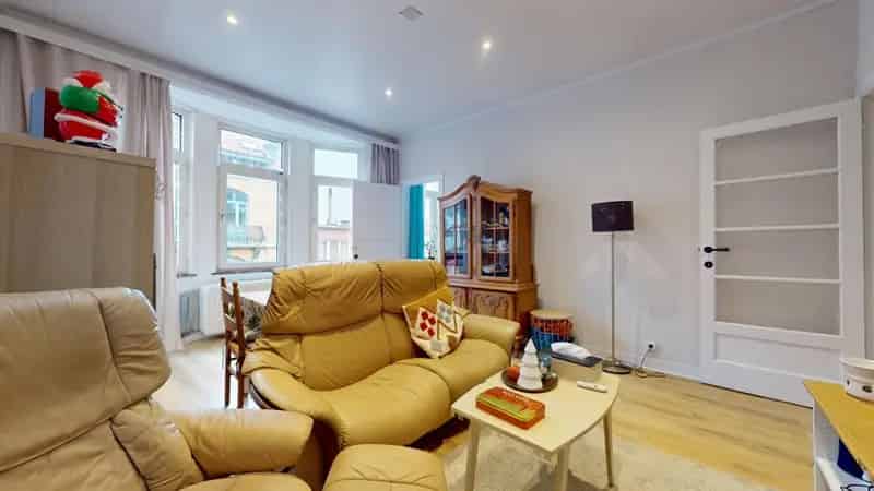 Appartement te Schaerbeek 120m² - 3 slaapkamers - Duplex