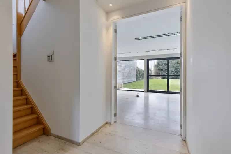 Huis te huur Bissegem: halfopen woning met tuin