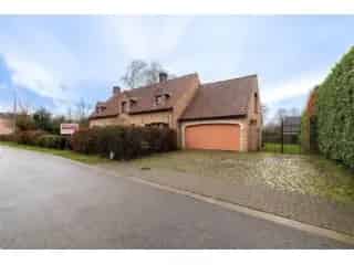 Huis te koop Herentals 6 slaapkamers te renoveren hoeve