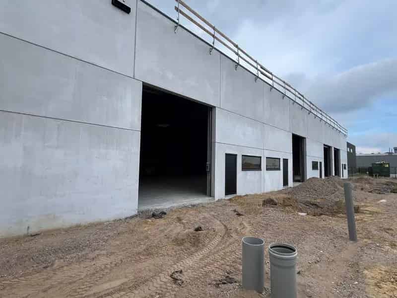 Loods te Huur - Uitstekende Locatie