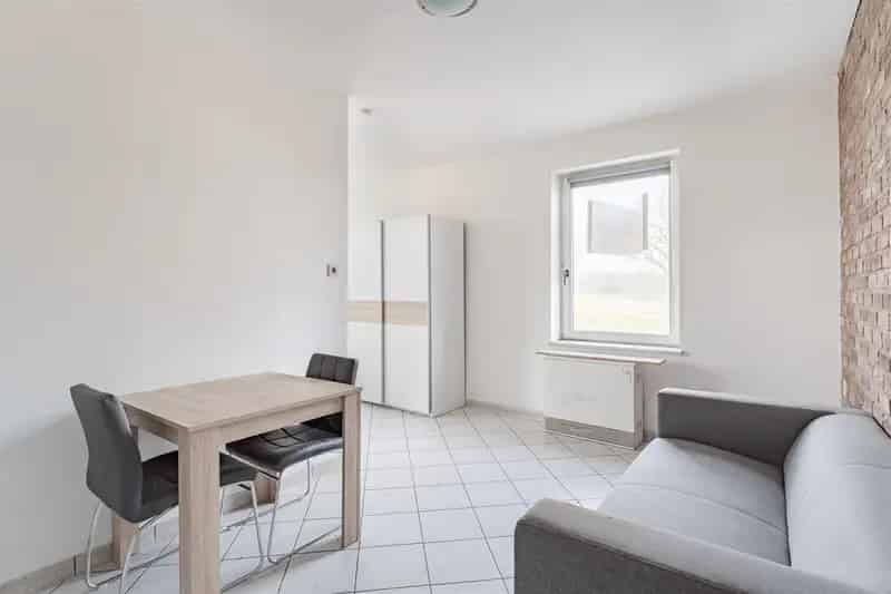 Charmante Studio te Koop Genk Waterschei