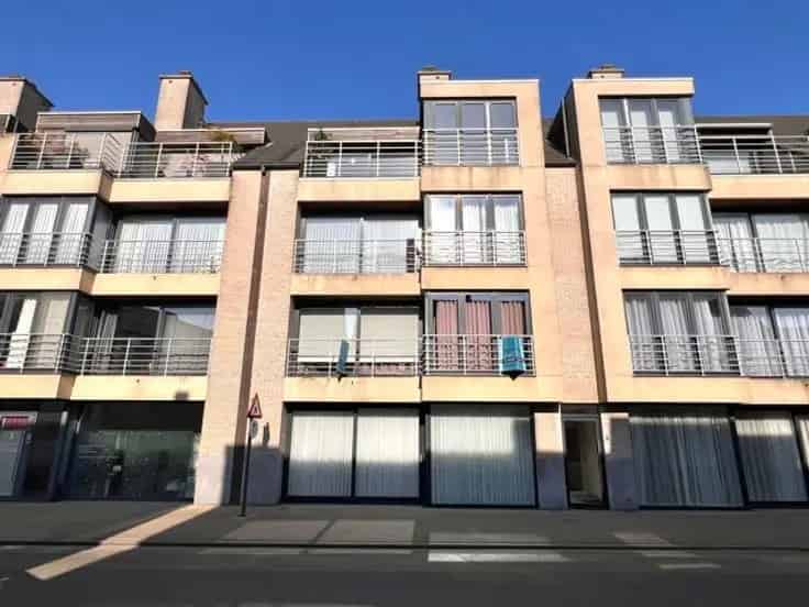 Appartement Te Koop Oostrozebeke: Luxe Appartement met Terras 2 Slaapkamers