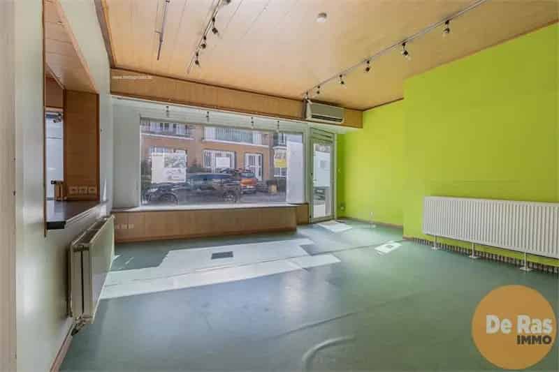Huis te koop Mere Centrum 3 slaapkamers  Commerciële ligging