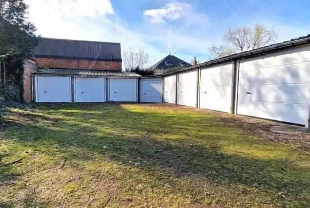 Afgesloten Garageboxen te Koop Sint-Amandsberg