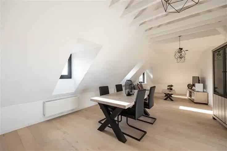 Duffel Centrum: Modern Dakappartement met Terras