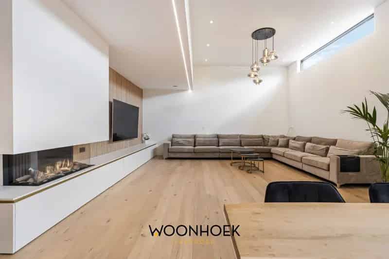 Huis te huur: Luxueuze 4 slaapkamer woning met garage en zonnepanelen