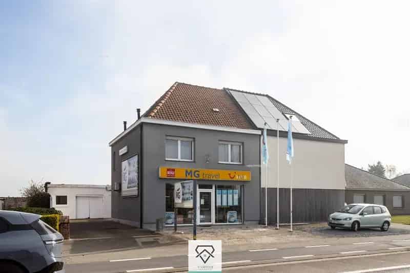 Huis te koop Evergem: 2 slaapkamers, handel en wonen