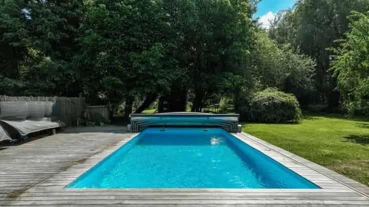 Villa te koop Lamain: Gelijkvloerse woning met zwembad