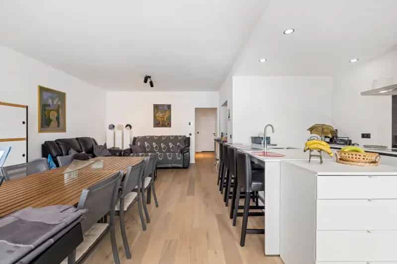 Appartement te koop: Instapklaar en Trendy 3 Slaapkamers