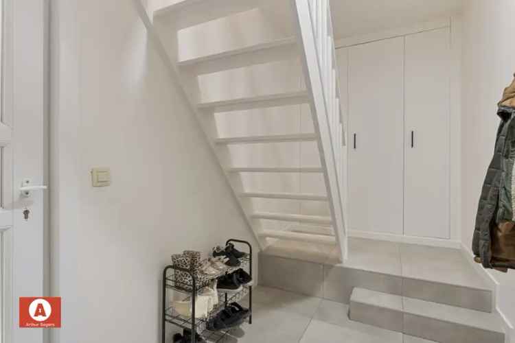 Gerenoveerde gezinswoning 3 slaapkamers Nabij Schelde