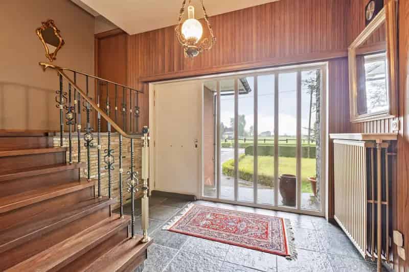 Huis te koop 4 slaapkamers 4153m² paardenstallen