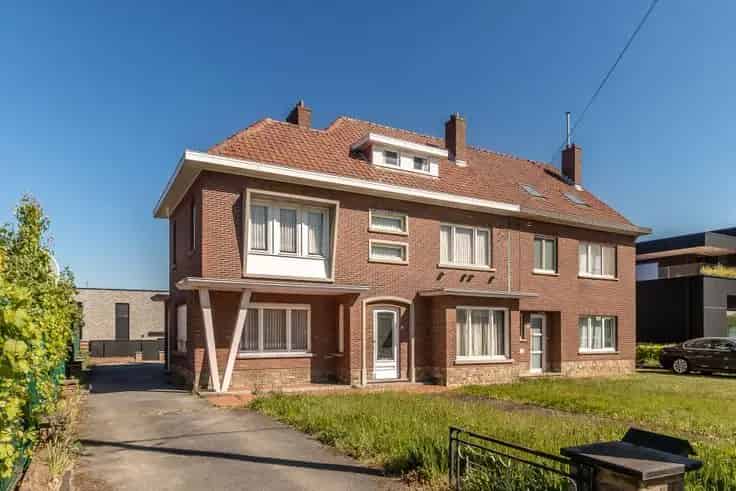 Huis Te Koop in Schaffen: 4 Slaapkamers, Garage, 206m²