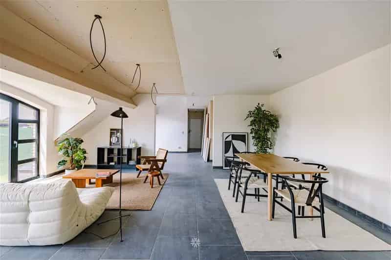 Ruim Appartement te Koop Saint-Sauveur 164m2