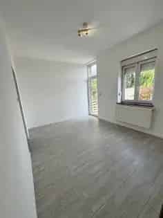 Gelijkvloers appartement nabij station