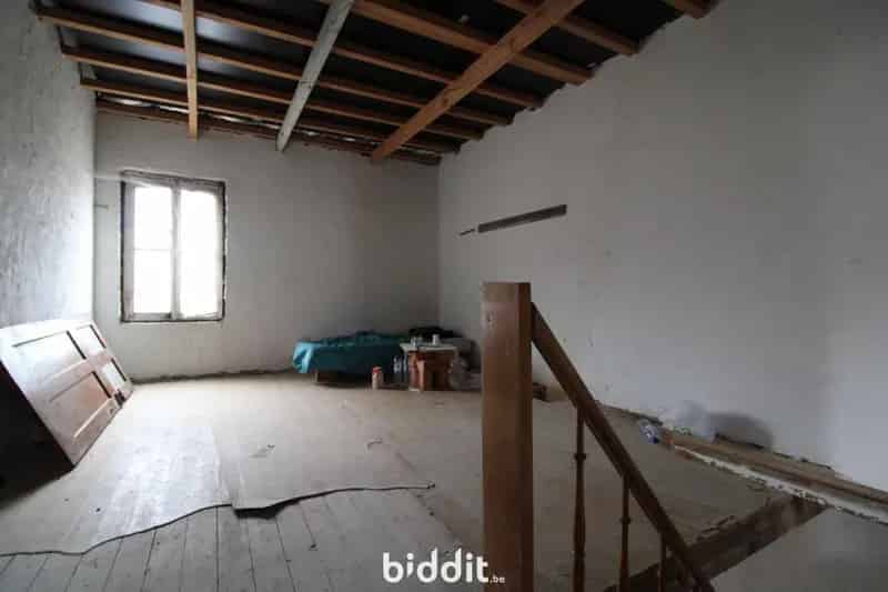 Te renoveren woning centrum Sint-Niklaas