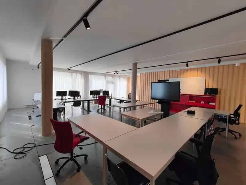 Kantoorruimte te huur Assebroek 223m²