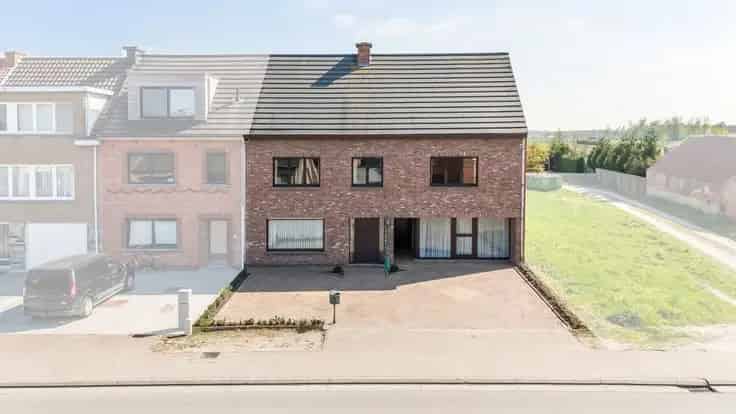 Huis Te Koop Hamme: 4 slaapkamers, polyvalente ruimte en garage
