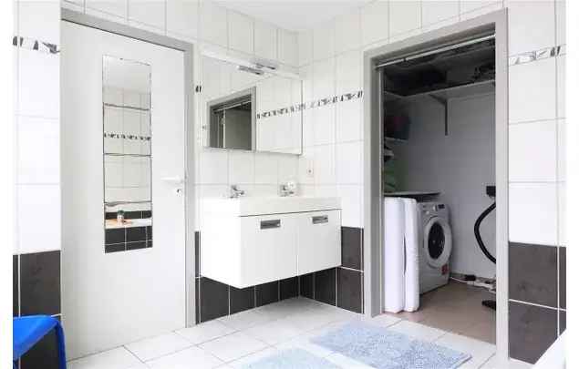 Huur 1 slaapkamer appartement van 69 m² in Ghent