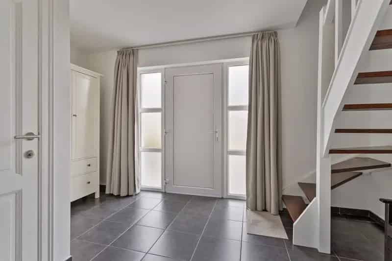 Instapklare 3-gevel woning te koop