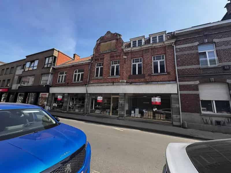 Handelshuis te renoveren Roeselare Centrum 256m²