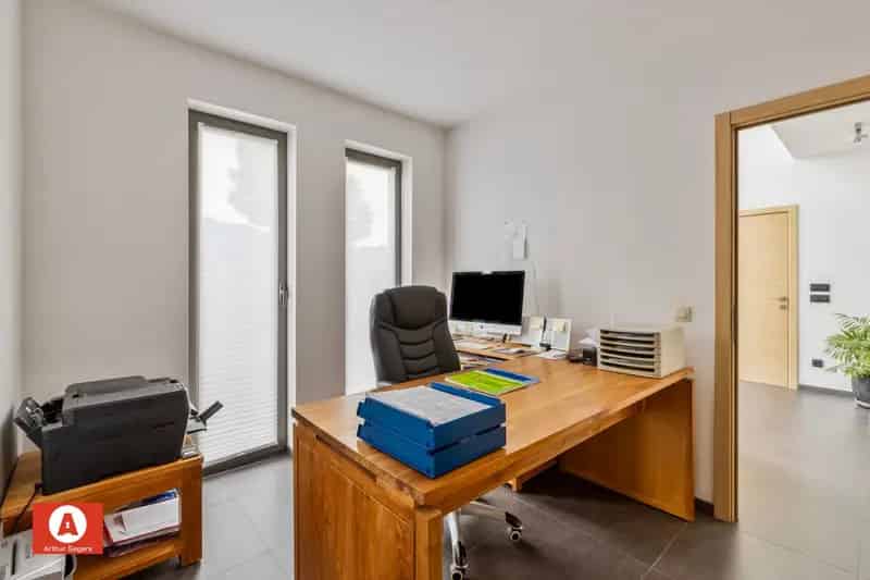 Ruime Energiezuinige Woning 5 Slaapkamers Bijgebouw