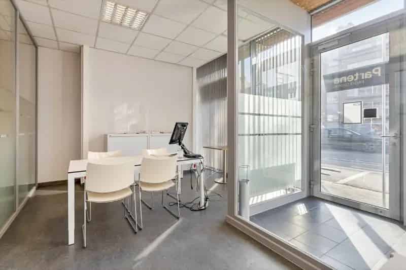Handelsruimte 490m² Centrum Eeklo Parking