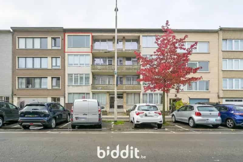 Appartement te Koop 2 slaapkamers Kelder Bieding Onder Gesloten Omslag