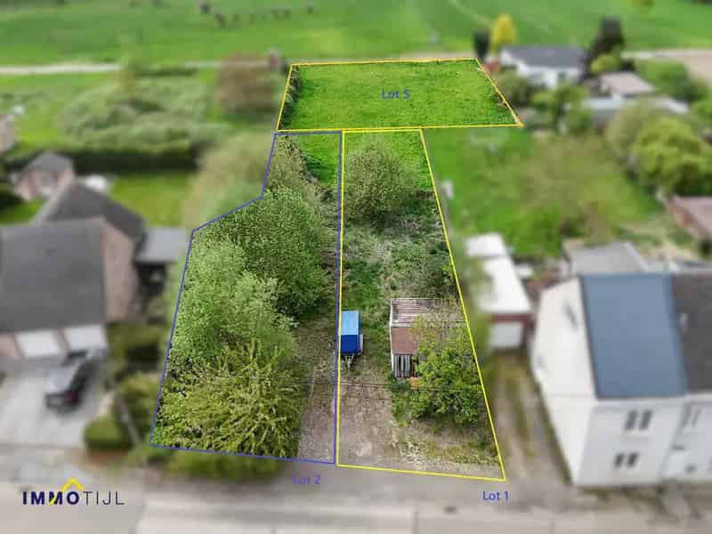 Bouwgrond Halfopen Bebouwing West Oriëntatie 480m²