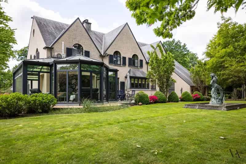 Ruime Villa te huur in Hoog Linden