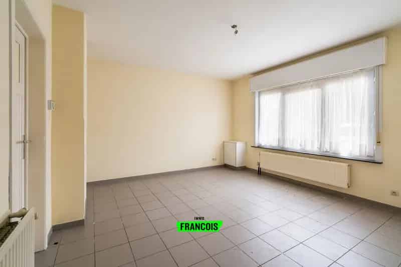 Te renoveren huis Adegem: gelijkvloers wonen met tuin