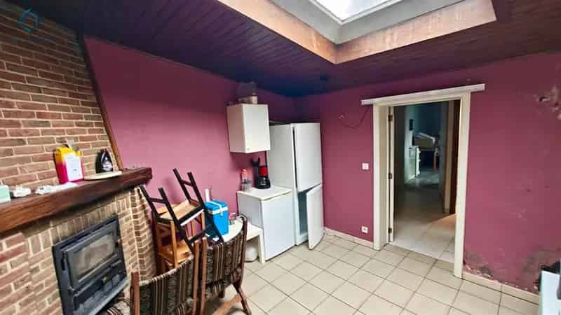 Huis te huur: Te renoveren woning 4 slaapkamers, garage en tuin