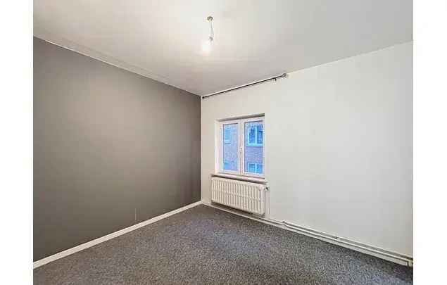 Huur 2 slaapkamer appartement van 55 m² in Namur