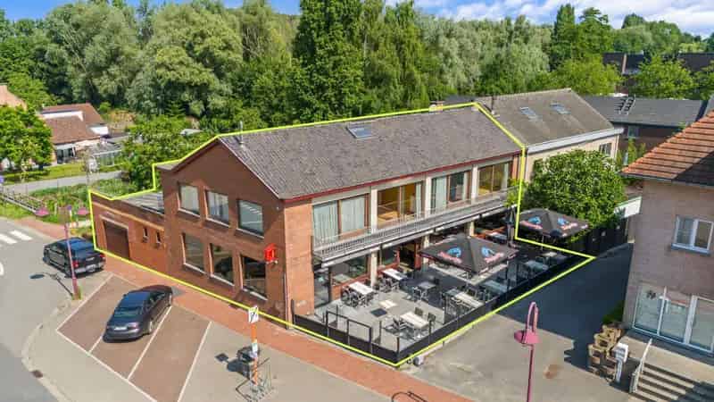 Goed draaiend Restaurant Brasserie met Woonruimte