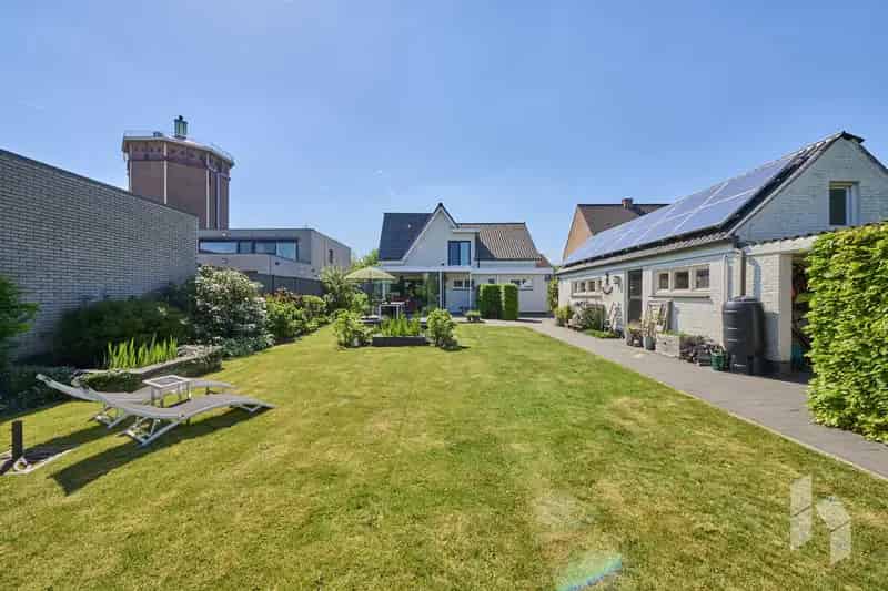 Huis te huur Lommel: 5 slaapkamers, tuin, garage