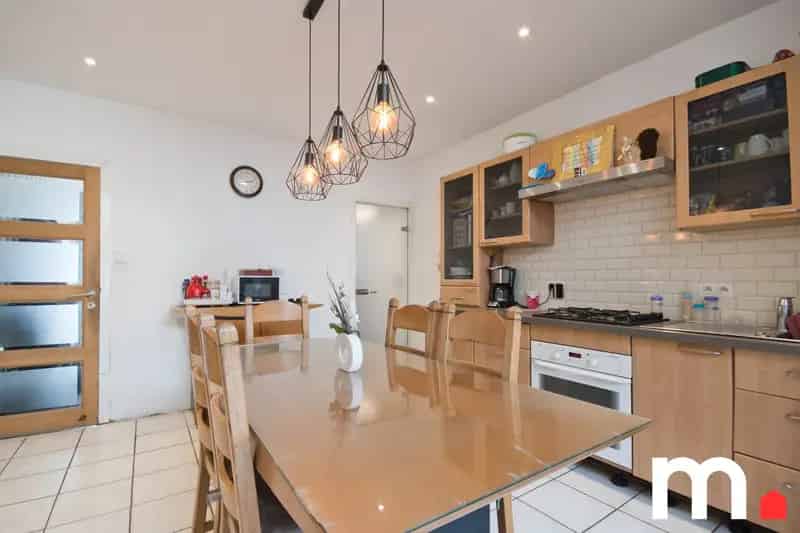 Huis te Koop Kortrijk - Karaktervolle Woning met Potentieel