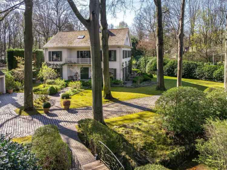 Luxe Gerenoveerde Villa Vriesdonk