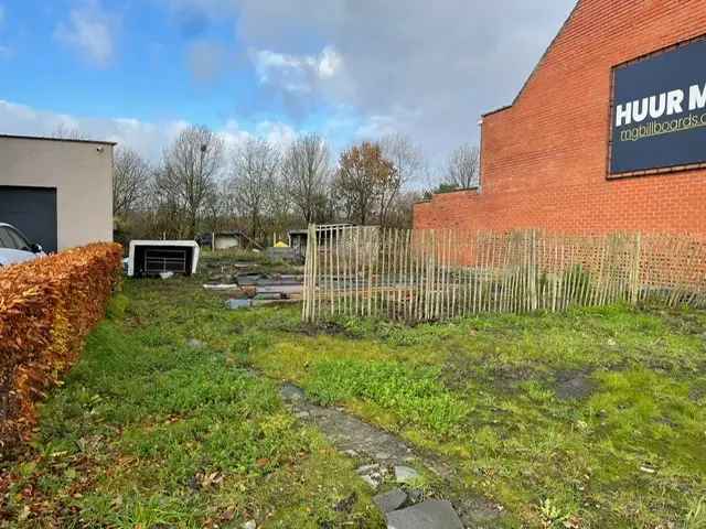 Centraal gelegen perceel bouwgrond 650m2 voor HOB zonder bouwverplichting, grenzend aan natuurgebied