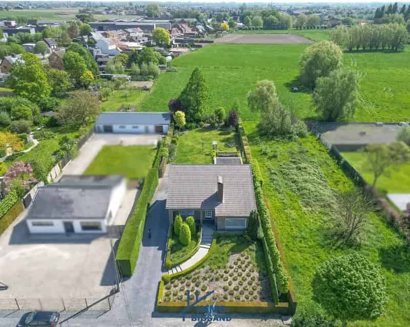 Huis te huur Ledegem: Ruime villa met 4 slaapkamers en grote tuin