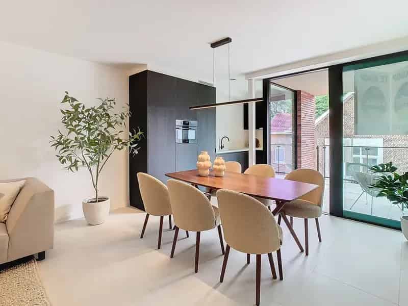 Nieuw Appartement 2 slaapkamers Terras Parking Berging