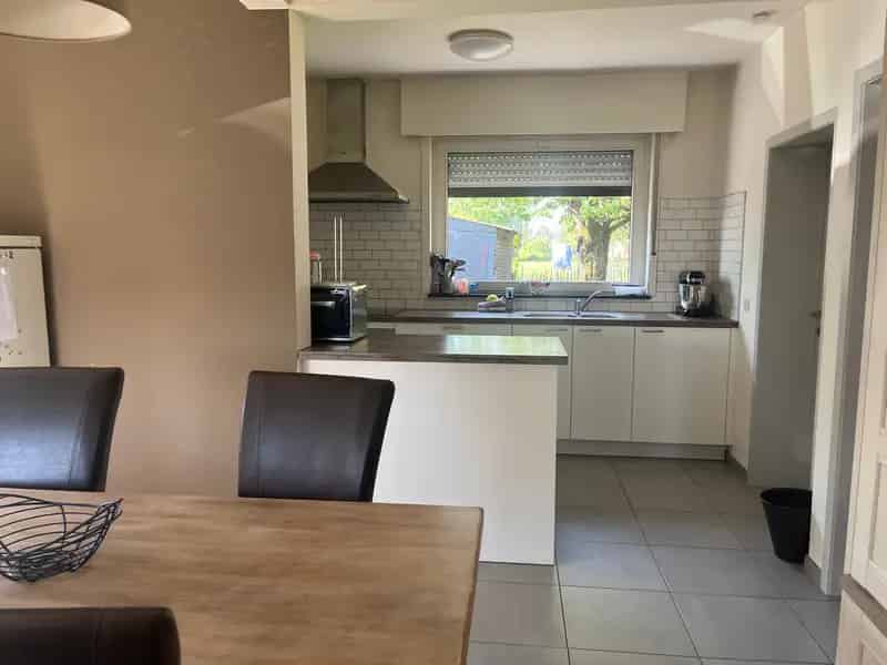 Landelijk gelegen woning met tuin en garage