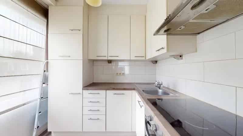 Appartement te Etterbeek Montgomery Thieffry 46m2 gerenoveerd