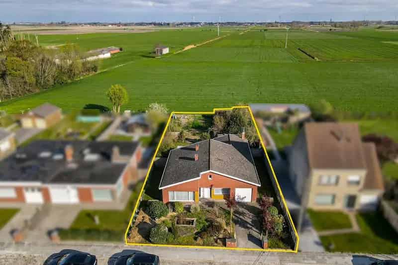 Te renoveren woning mooie grond open zicht