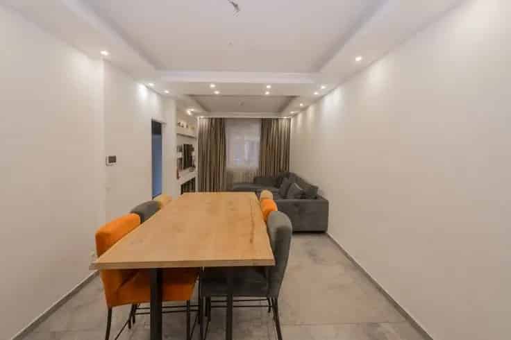 Huis Te Koop: Rustige Woning 2-3 Slaapkamers