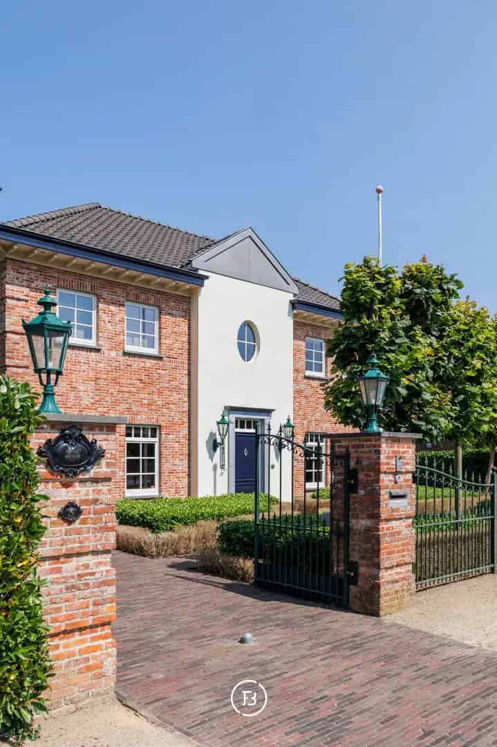 Huis te huur Overpelt: Klassieke Villa 246m2