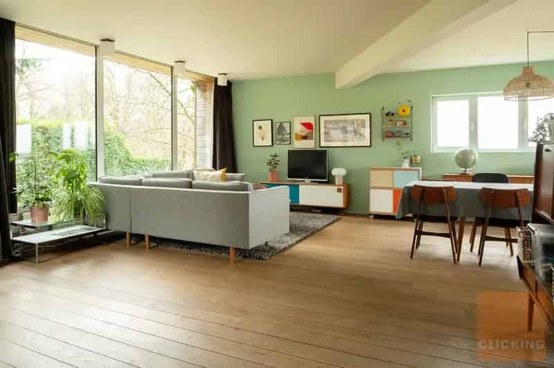 Karaktervol jaren 60 huis in het groen