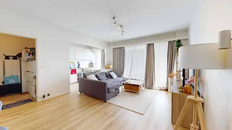 Appartement te Woluwe-Saint-Lambert 2 slaapkamers terras garage