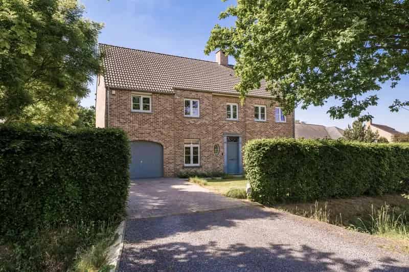Charmante Villa in Pastorijstijl te Bonheiden