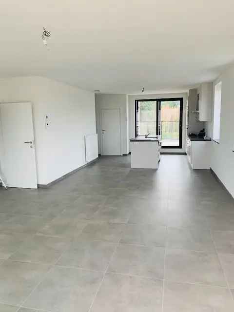 Modern Appartement te Huur in Haaltert met Garage en Terras