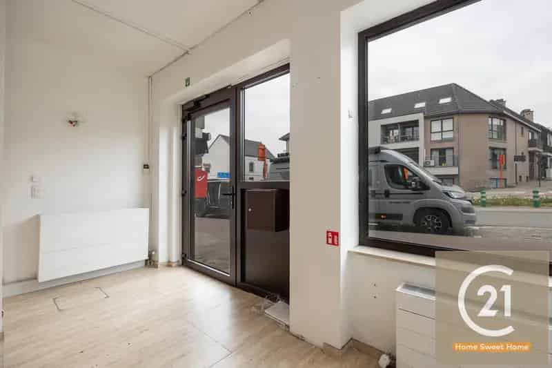 Handelspand met Woonst te Diegem