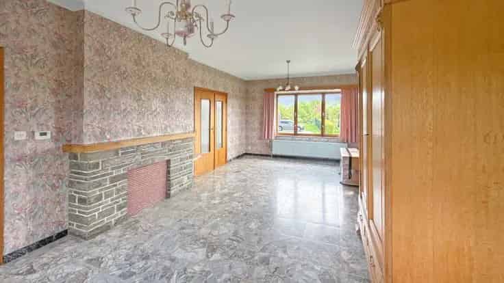 Huis te Koop: Gezinswoning nabij Namen en Charleroi